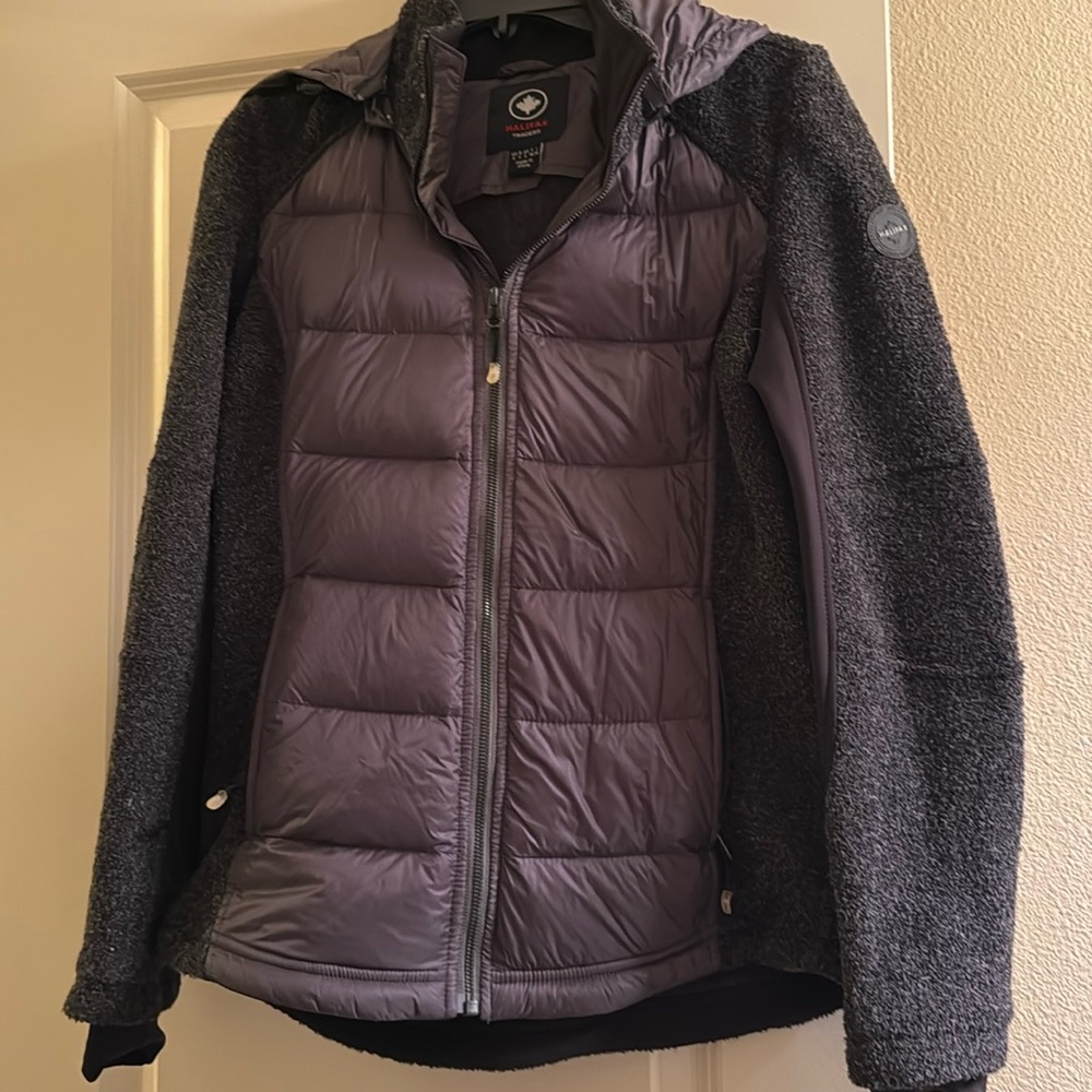 Lightweight jacket with removable hood